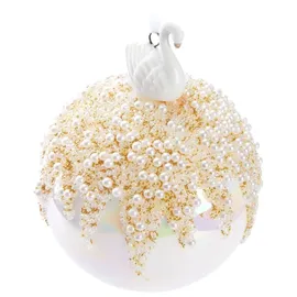 Brubaker Premium Weihnachtskugel Perle mit Schwan Porzellan Figur - 10 cm Baumkugel aus Glas - Hergestellt in Handarbeit - Christbaumschmuck Weihnachtsdeko Christbaumkugel - Weiß Bunt