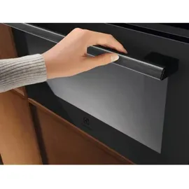Electrolux EVM9E2XT Schwarz