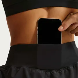 Nike W NK TEMPO FLW SWSH MR DF SHRT, Größe L, in schwarz, BLACK/REFLECTIVE SILV/WHITE
