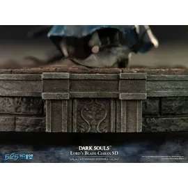 First 4 Figures Dark Souls Statue Lord's Blade Ciaran SD 23 cm