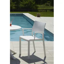 METRO PROFESSIONAL - Polypropylenstuhl TRAMONTANA 57,5x52,5x82cm mit Armlehnen - weiß