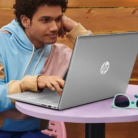 HP 17-cn3055ng Intel Core i5-1334U 16 GB RAM 1 TB SSD FreeDOS