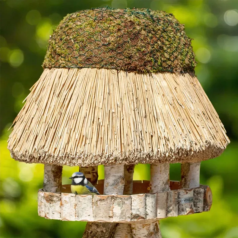 VOSS.garden Vogelhaus Pellworm, Reetdach, oval, XL, 55 x 70cm