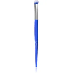Revolution Relove Brush Queen Pinsel für Schatten und Übergänge 1 St.