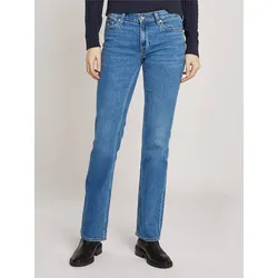 Bootcut-Jeans TOMMY JEANS "MADDIE MD BC DH5161", Damen, Gr. 34, Länge 32, blau (denim medium), Denim/Jeans, Obermaterial: 99% Baumwolle, 1% Elasthan, unifarben, casual, bootcut fit knöchellang, Jeans, mit Logo-Badge und Stickereien