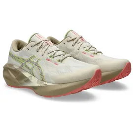 Asics Novablast 5 Tr Laufschuhe - Nature Bathing / Guava - EU 40 1/2