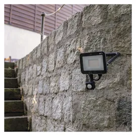 EMOS Profi mit Bewegungssensor, 20W neutralweiß