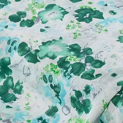 Blusen-Satin "Blumen" mit Crash-Struktur, weiß/grün