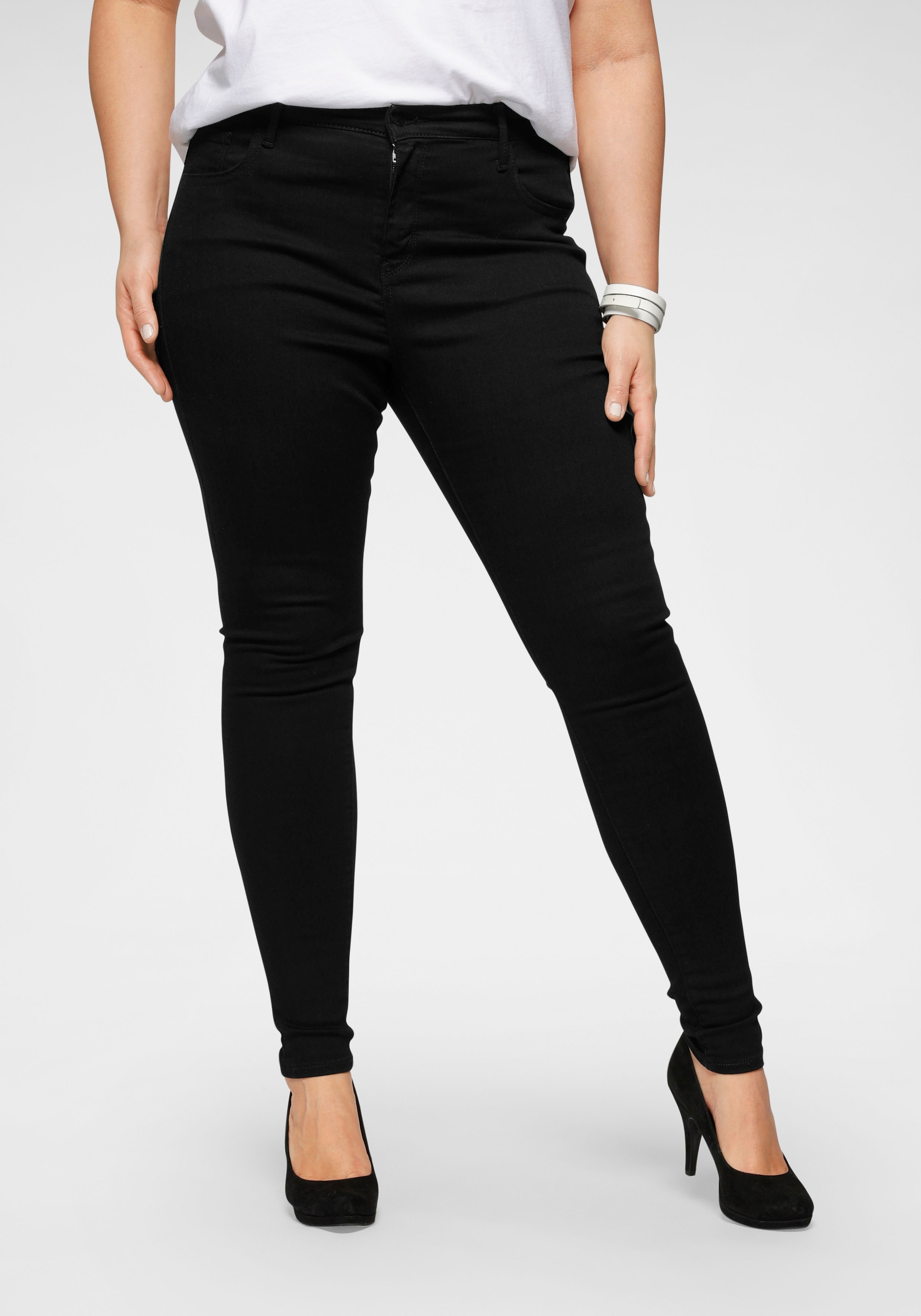 Skinny-fit-Jeans LEVI'S PLUS "720 High-Rise" Gr. 18 (48), Länge 31, schwarz (black) Damen Jeans Röhrenjeans