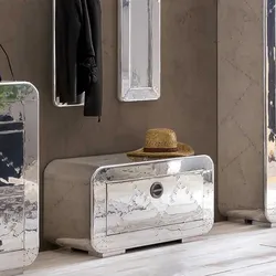Kleiner Schuhschrank im Industriedesign Aluminium beschlagen