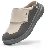 FitVille Senioren Hausschuhe Extra Weit Slipper Herren mit Klettverschluss Bequeme Pantoffeln Männer mit Fußgewölbestütze Beige/Grau 48 EU Weit - 48 EU Weit