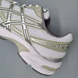 Asics GEL-1130 Damen White/Dried Leaf Green 44