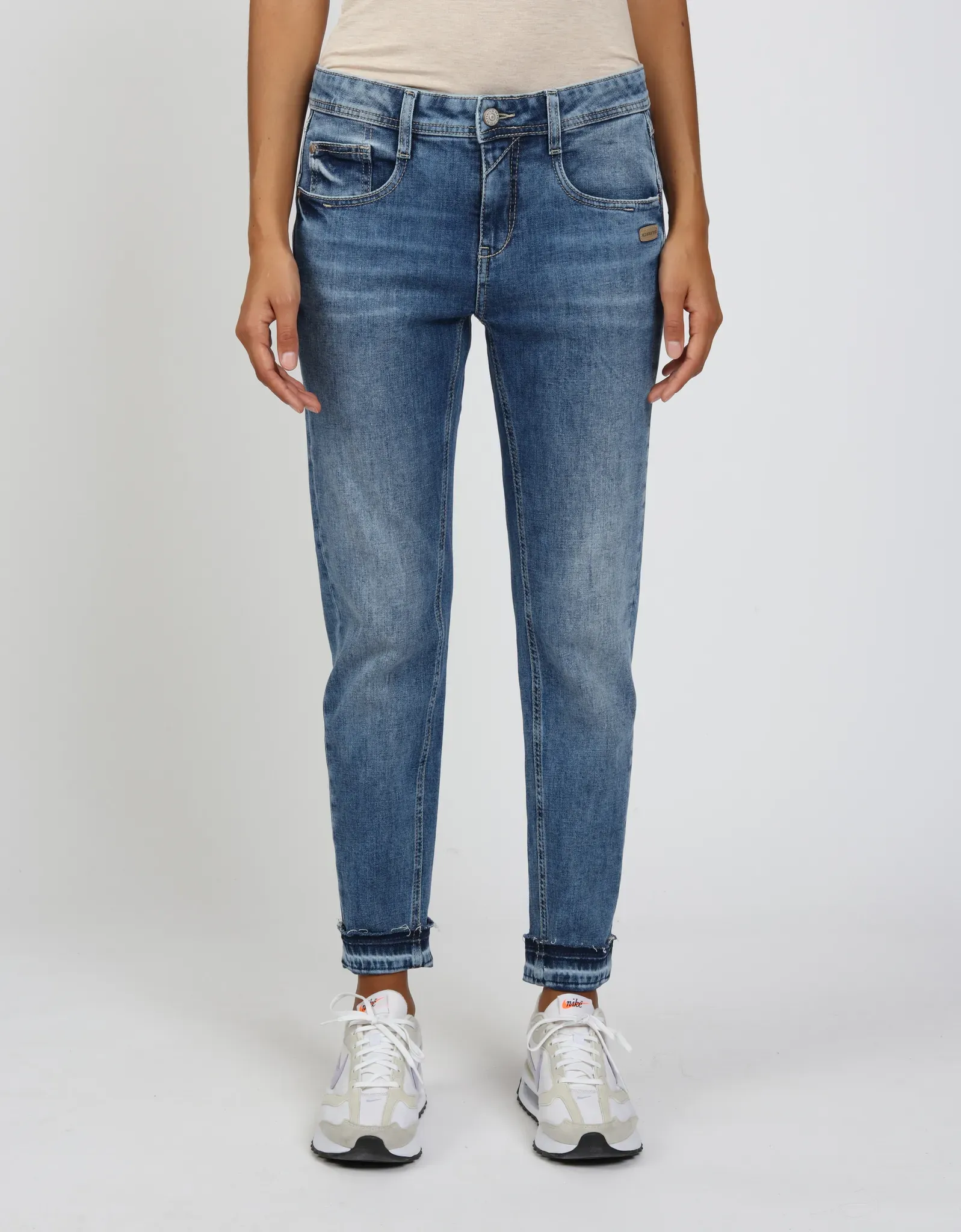 GANG Relax-fit-Jeans »94AMELIE CROPPED« aus robustem Gabardine Stretch GANG lightning crash 34
