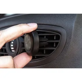 goobay Universal KFZ-Halterung Magnet Schwarz