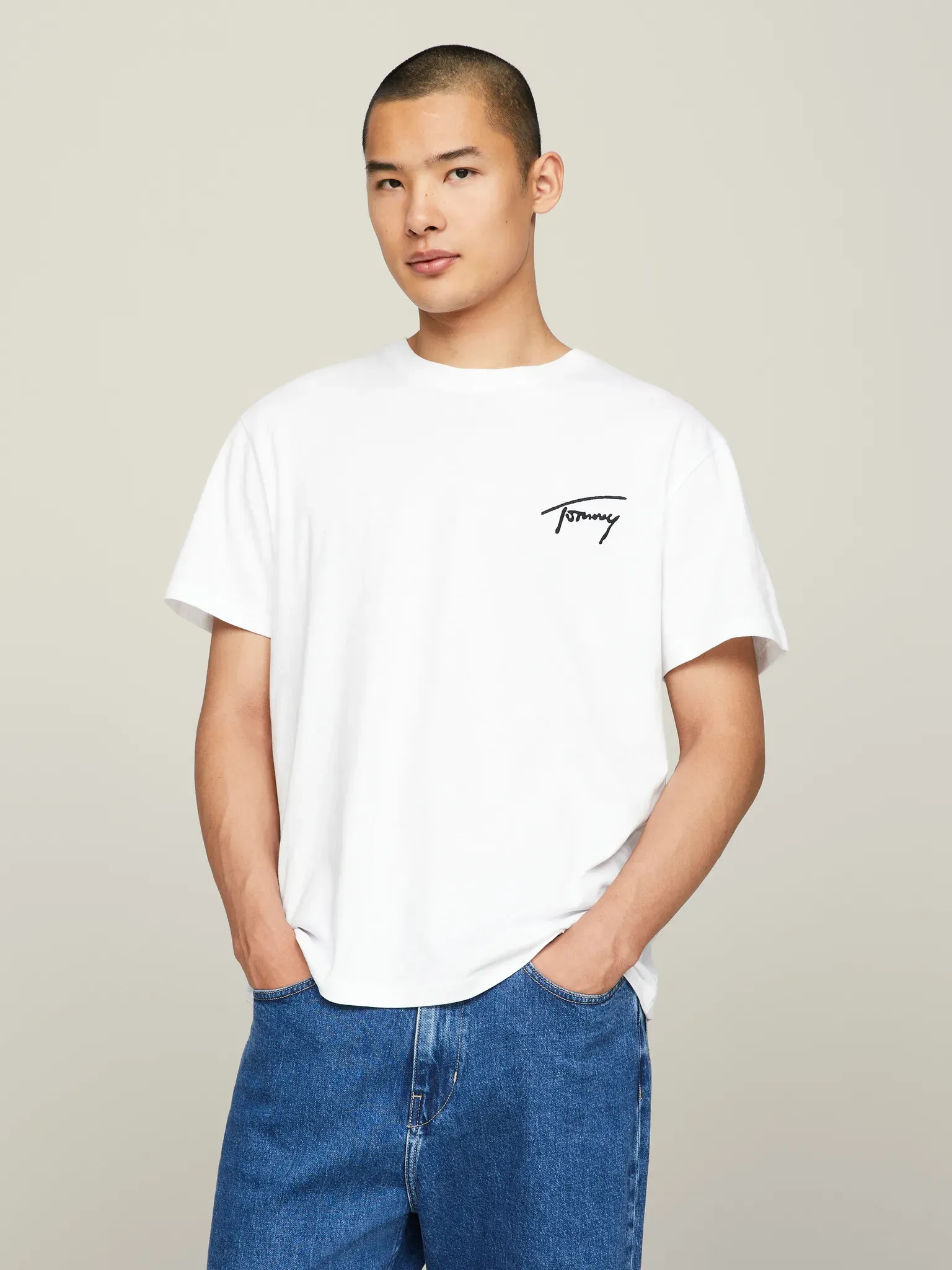 T-Shirt »TJM REG SIGNATURE TEE EXT«, mit aufgesticktem Signatur-Logo, Gr. XXXL, White, , 61729558-XXXL