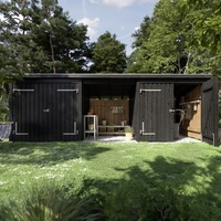 Plus Gartenhaus Nordic Multi«, (Packung), Gartenhaus 14 m2, Doppeltür, inkl. DachpappeAluleistenH-Füße