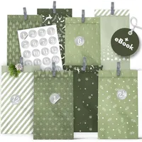 AMARI ® Adventskalender zum Befüllen No.5 Midnight Green - 24 Papier Adventstüten (mit Holzklammern) zum Basteln für Weihnachten - Grün