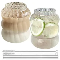 BAIFULAI Gerippte Trinkgläser Set, 2 Stück 650ml Glas Wellenförmige Wassergläser mit 2 Strohhalme und Strohbürste, Eiskaffee Gläser, Getränkegläser, Wellenförmige Wassergläser, Latte Macchiato Gläser