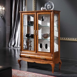 Standvitrine im italienischen Design 100 cm breit
