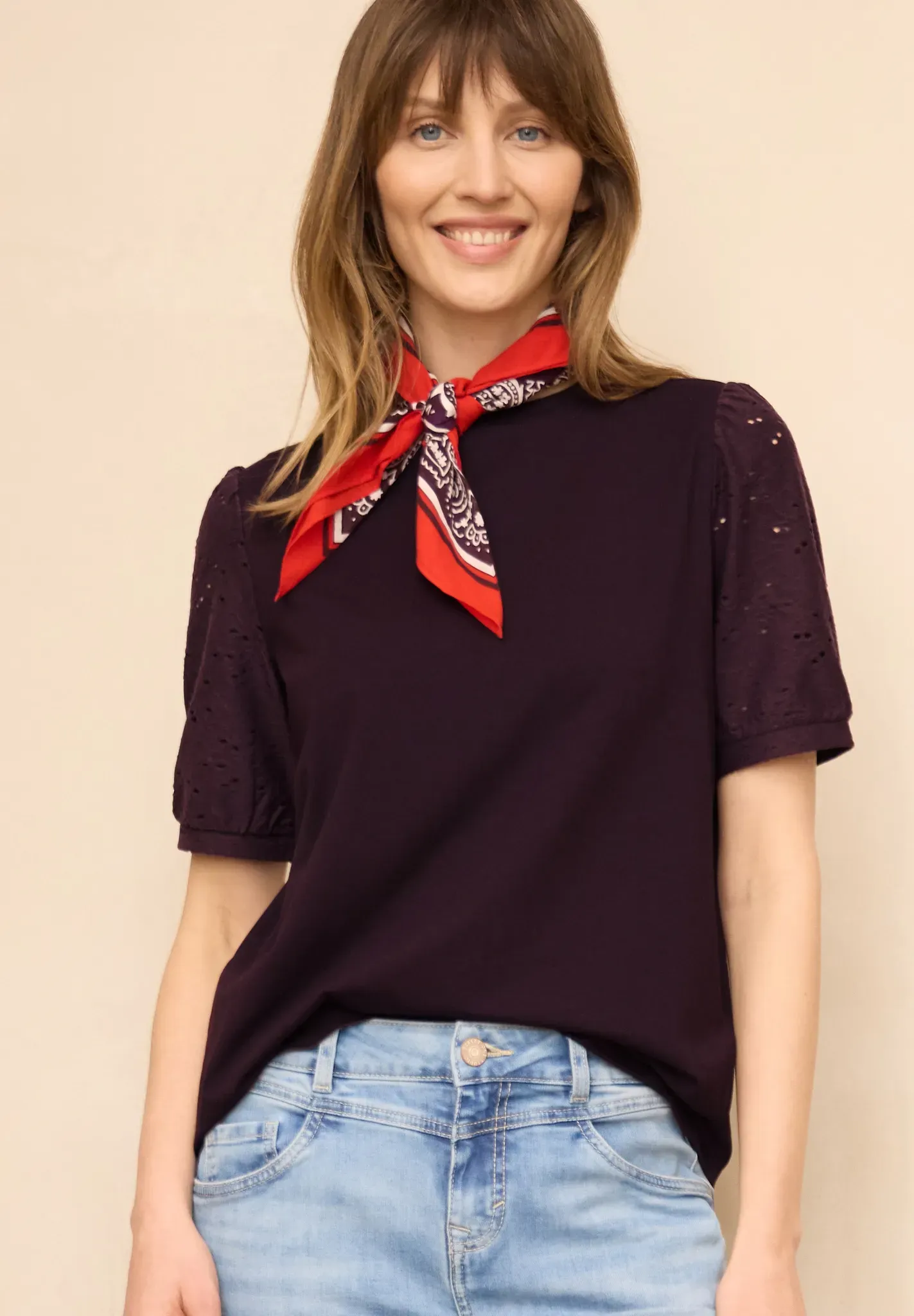 Spitzenshirt STREET ONE STUDIO, Damen, Gr. 38, very berry, Web;Stoff;Spitze, Obermaterial: 48% Baumwolle, 48% Modal, 4% Elasthan. Ärmel: 97% Polyester, 3% Elasthan, unifarben, regular fit normal, Rundhals, Bündchen, Shirts, im soften Baumwoll-Mix