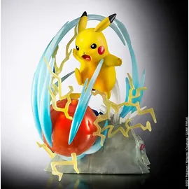 Jazwares Deluxe Statue Pikachu mit Lichtfunktion