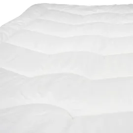 Traumschloss Premium Faserbettdecke 4-Jahreszeiten 155 x 220 cm Maximum an Volumen, Anschmiegsambarkeit und Feuchtigkeitsmanagement - Weiß