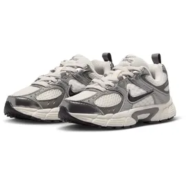 Nike V5 RNR Kinder Phantom/Pencil Point/Black 32