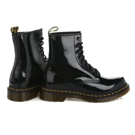 Dr. Martens 1460 Patent black patent lamper 37