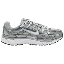 Nike P-6000 Damen Grey Fog/White/Metallic Cool Grey 42