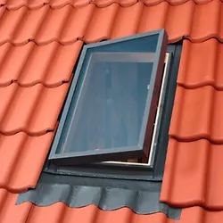 VELUX Kaltdach-Ausstiegsfenster VLT 033 1000 85 x 85 cm