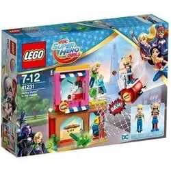 LEGO® DC Super Hero GirlsTM 41231 Harley QuinnTM eilt zu Hilfe