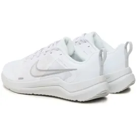 Nike Downshifter 12 Damen White / Pure Platinum / Metallic Silver 40