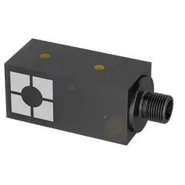 Balluff Induktiver Näherungssensor BES 517-3036-I02-C-S4