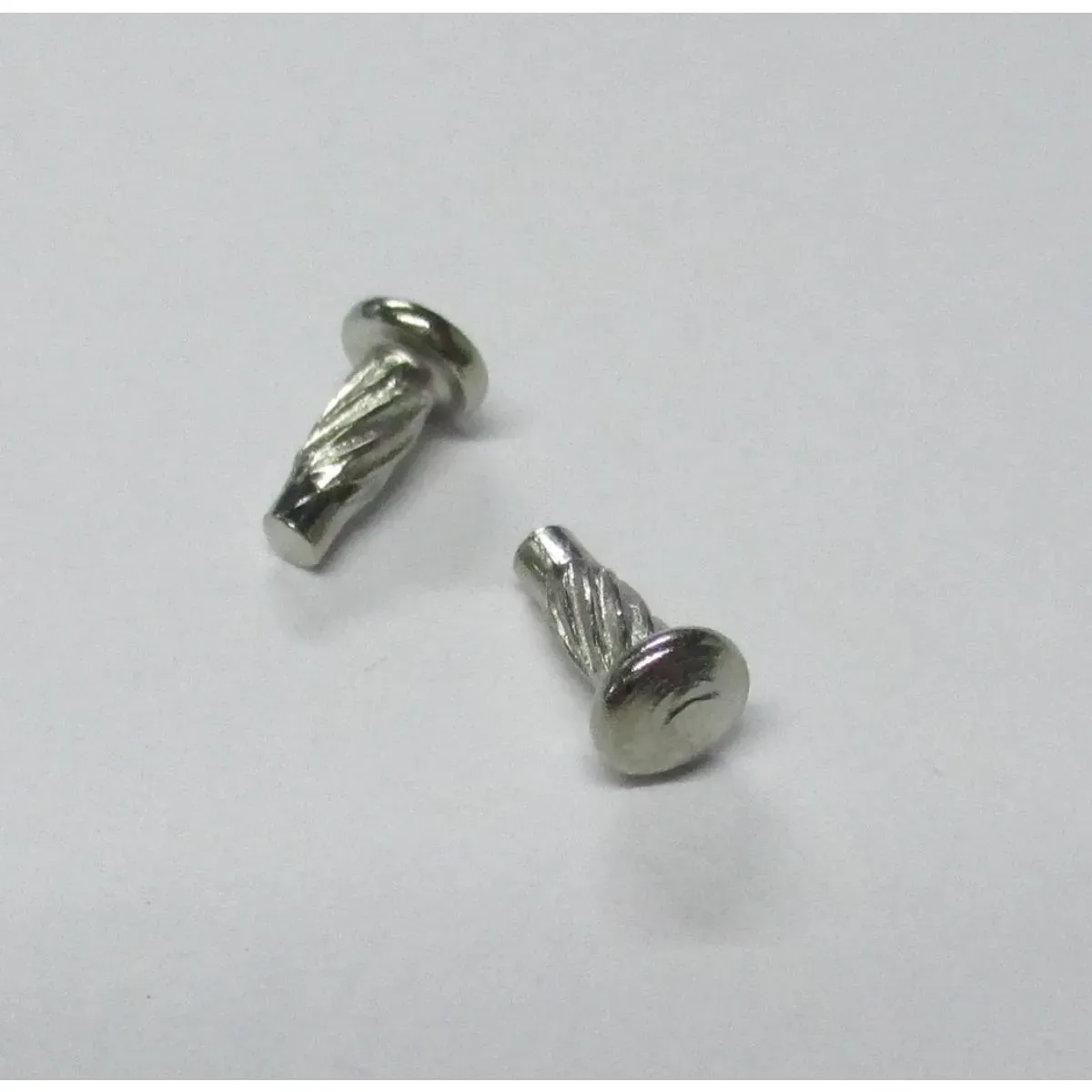 Optimum Niete Ø3,4x10mm  für Skala