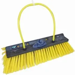 UNGER nLite® Solar Winkelbürste NL40Y , Breite: 40 cm, 8 Düsenanschlüsse, schwarz