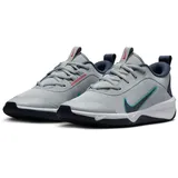 Nike Omni Multi-Court Hallenschuhe Kinder 010 wolf grey/thunder blue-bright crimson 36