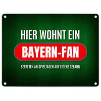 Trendaffe Hier wohnt ein Bayern-Fan Metallschild mit Rasen Motiv