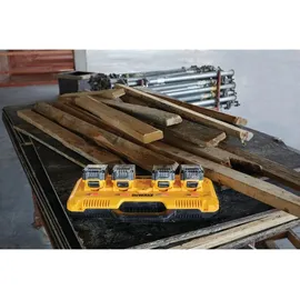 DeWalt Vierfach-System-Schnelladegerät