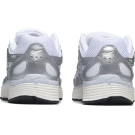 Nike P-6000 Damen White/Metallic Silver/Blue Tint/Sail 38,5