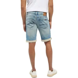Mustang Chicago Shorts aus Stretch Denim in Hellblau-W33