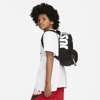 Nike Brasilia JDI Minirucksack Kinder Black/Black/White 
