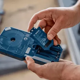 Bosch Professional GMS 120-27 mit Tasche; 2 x 1,5 V LR6-Batterie (AA)