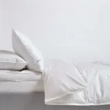 HOMESCAPES Winterbettdecke Wärmeklasse 4, Entenfeder- und Daunendecke, 135 x 200 cm