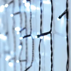ECD Germany LED-Lichterkette Vorhang,180 LEDs, kaltweiß, IP44, 230 V~, 6 m, grün