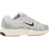Nike P-6000 Herren College Grey/Burgundy Crush/Vast Grey 41