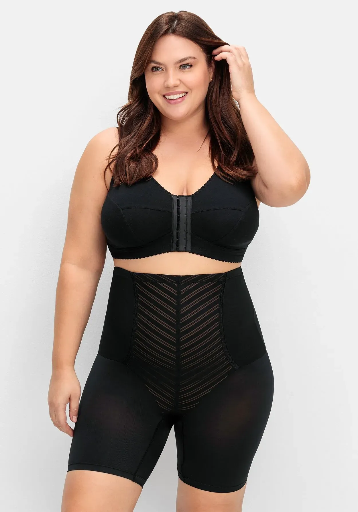 Sheego High-Waist-Slip »Shaping-Formpants mit Power-Netz für Shapingeffekt«, (1 St.), mit Power-Netz für Shapingeffekt Sheego schwarz 46