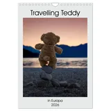 Calvendo Travelling Teddy in Europa Wandkalender 2026