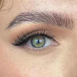 Kiss Look So Natural Lashes Iconic