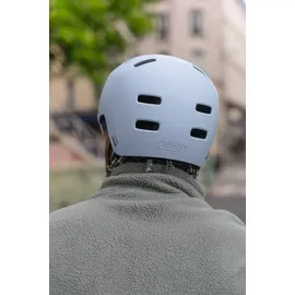 ABUS Fahrradhelm XOXO - Cityhelm im Skater-Look - Helm für Skateboard, Fahrrad, Scooter - mit optimiertem Kinnpolster - für Jugendliche und Erwachsene - Größe M, Blau