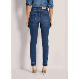 Madeleine Slim Fit Jeans mit Kettendetails in darkblue | Gr.: 22